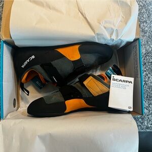BRAND NEW: Scarpa Force V Climbing Shoes (45.5 EU/12 US)